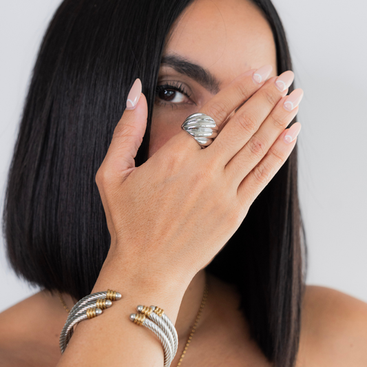 The Crest Ring