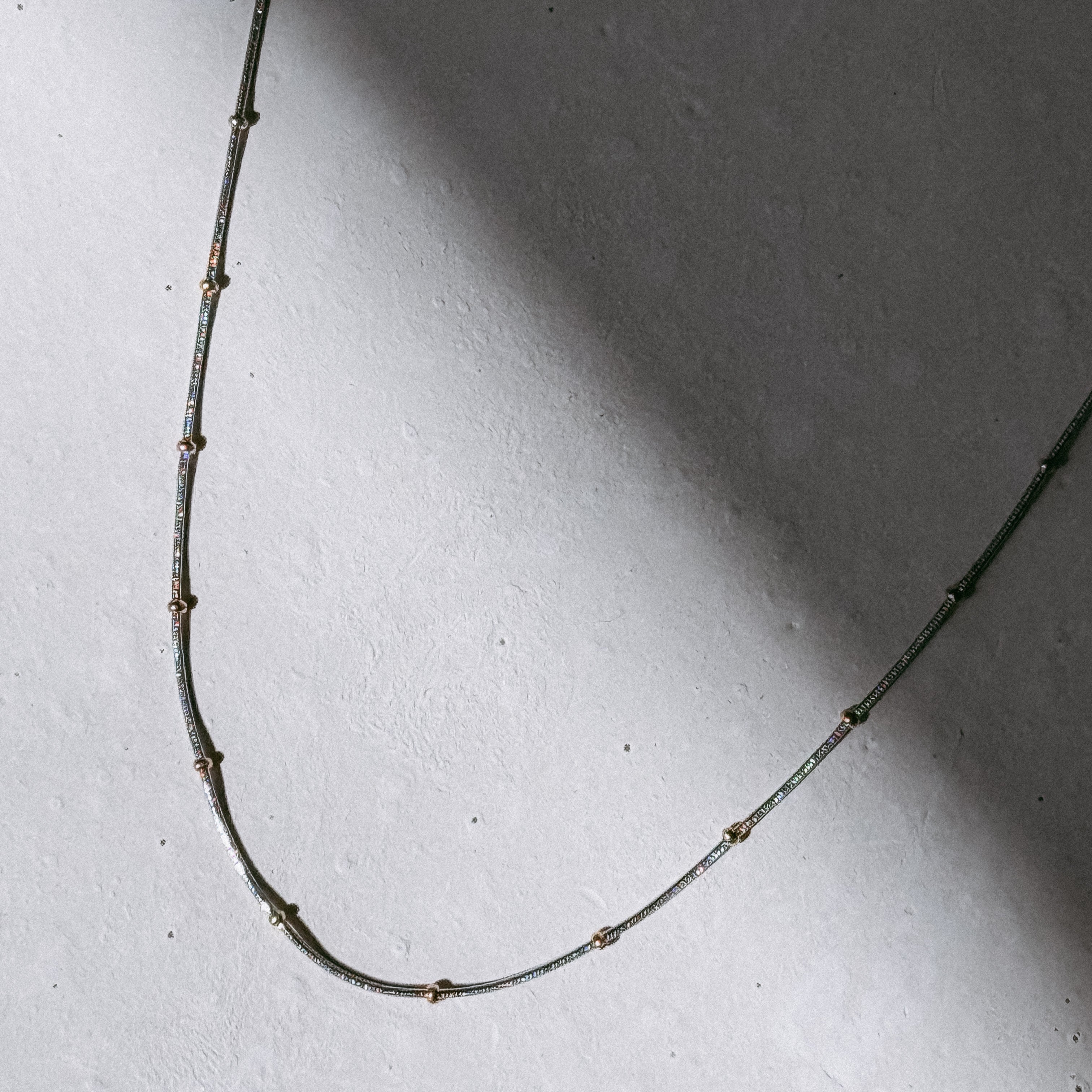 Sabina Snake Chain Necklace | Mixed Hue