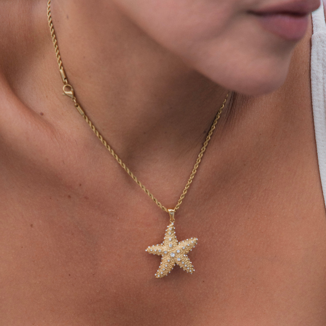 La Estrella Necklace | Gold Hue