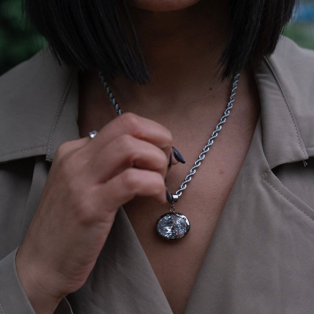 HER Necklace | Silver Hue