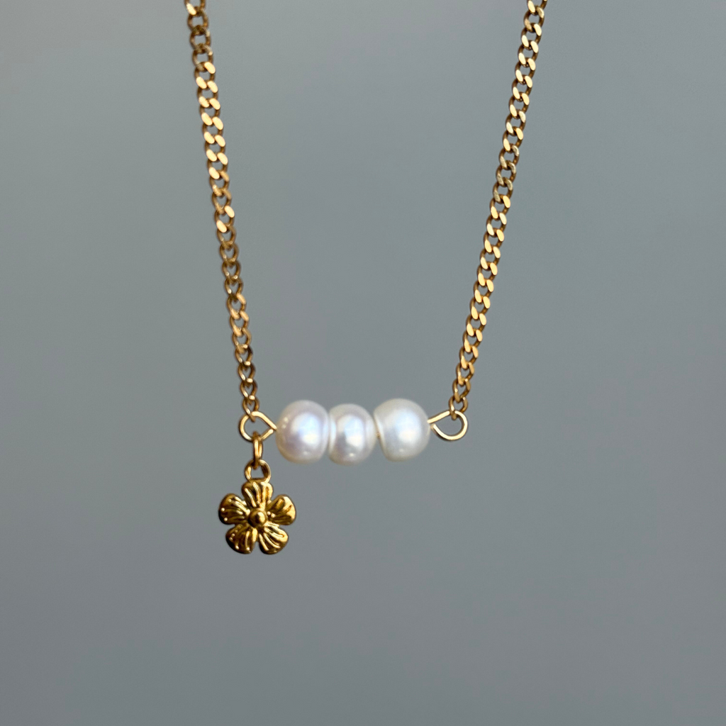 Little Wildflower Necklace