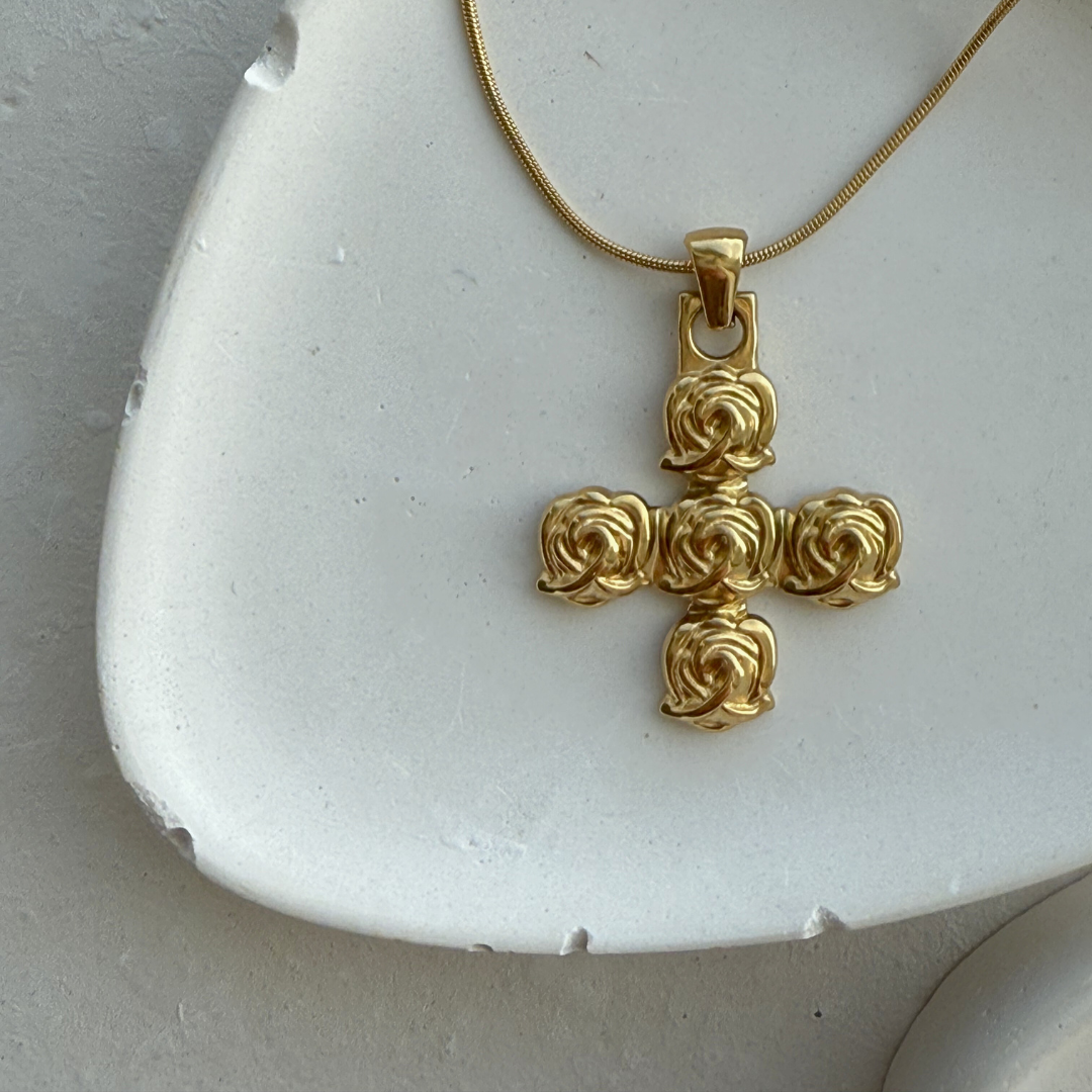 Rosis Cross Necklace