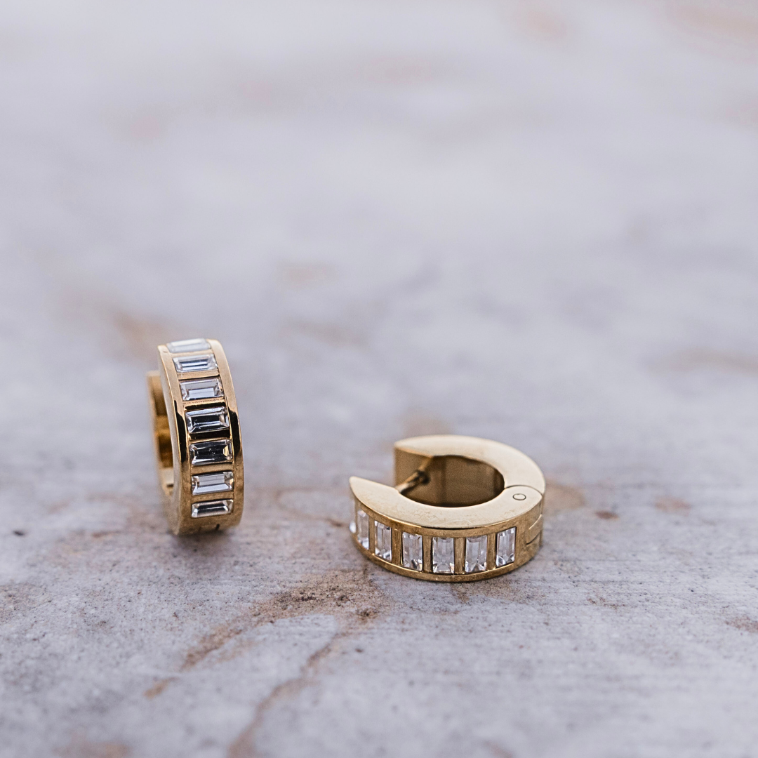 The Baguette Shine Huggies