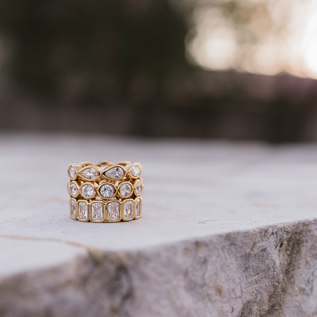 The Facet Eternity Band | Baguette