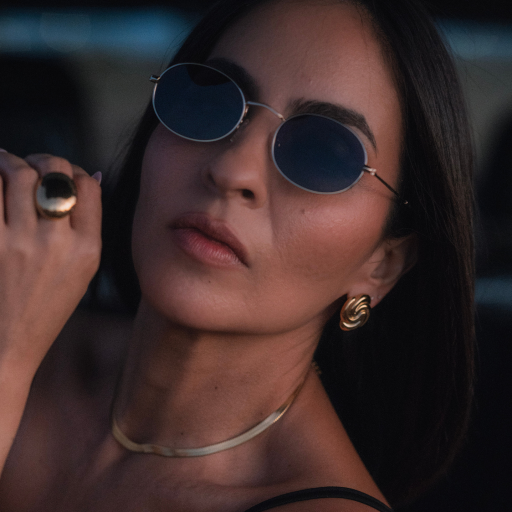 Eleanor Button Earrings