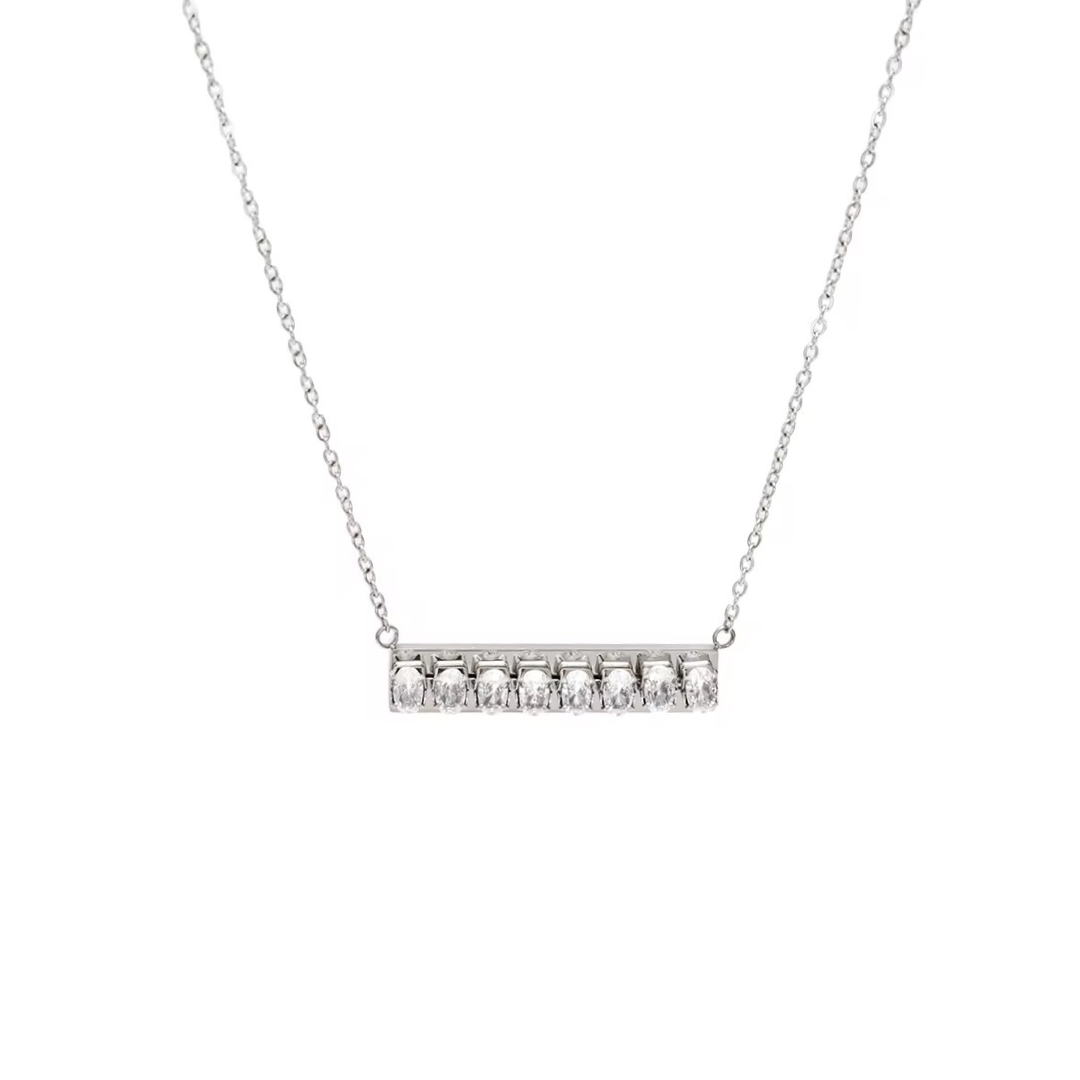 Trophy Treat Necklace | Silver Hue