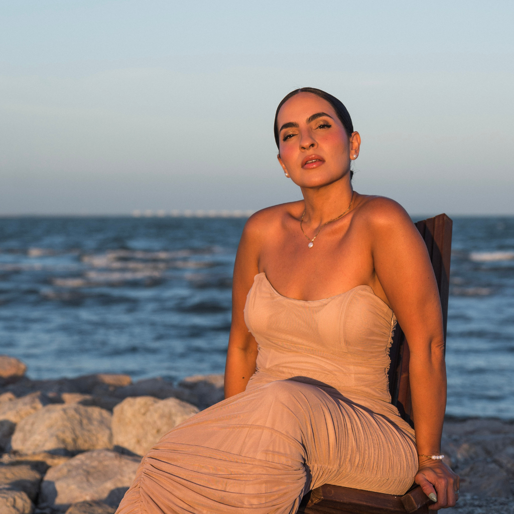 The Aligned Necklace