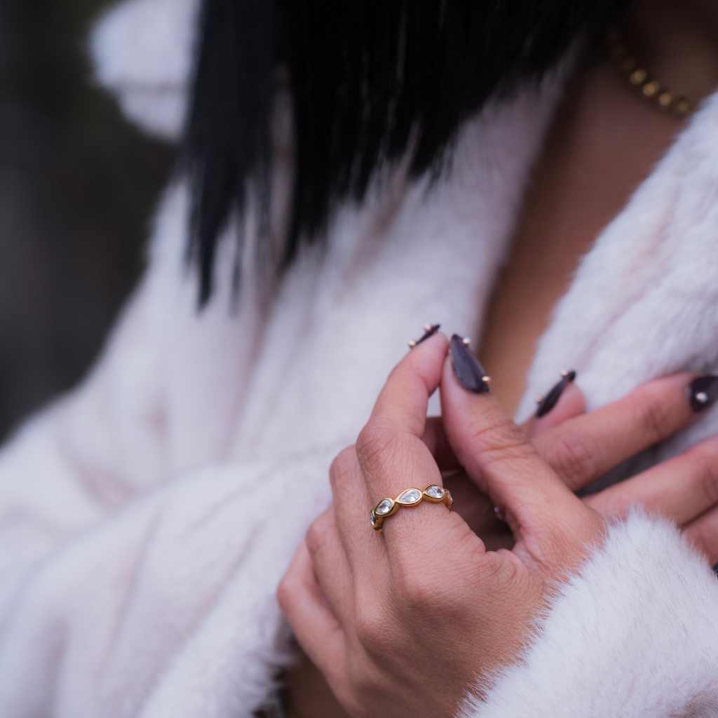 The Facet Eternity Band | Teardrop