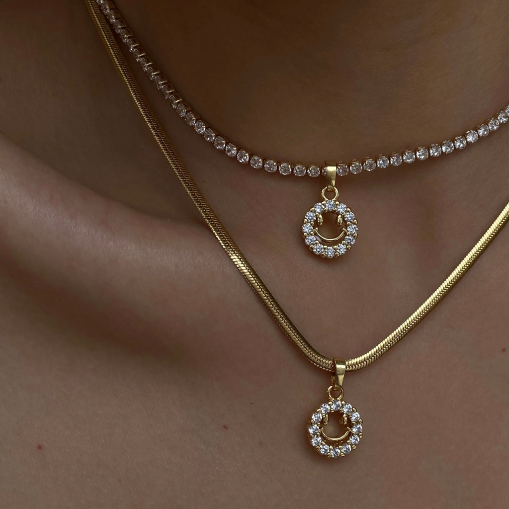 All Smiles Herringbone Chain Necklace