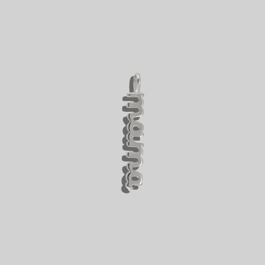 Mama Cursive Vertical Charm | Silver Hue