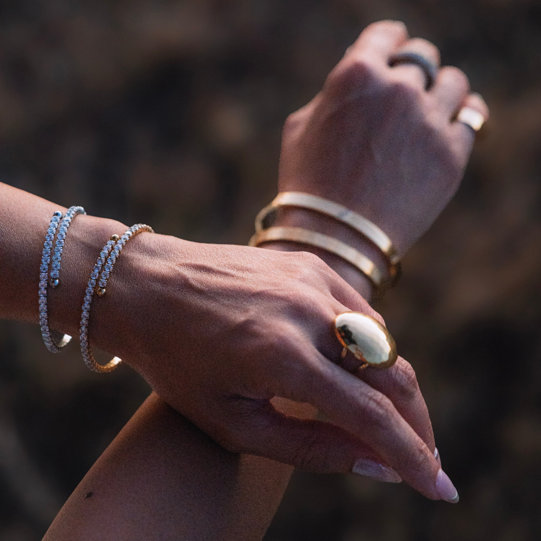 Tindra Adjustable Tennis Bangle Bracelet | Gold