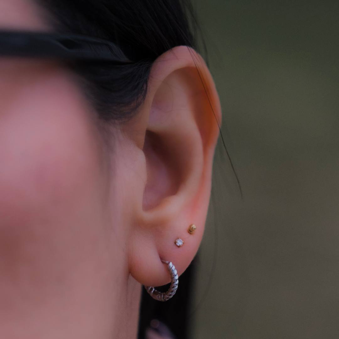 Dainty Twisted Huggies | Silver Hue