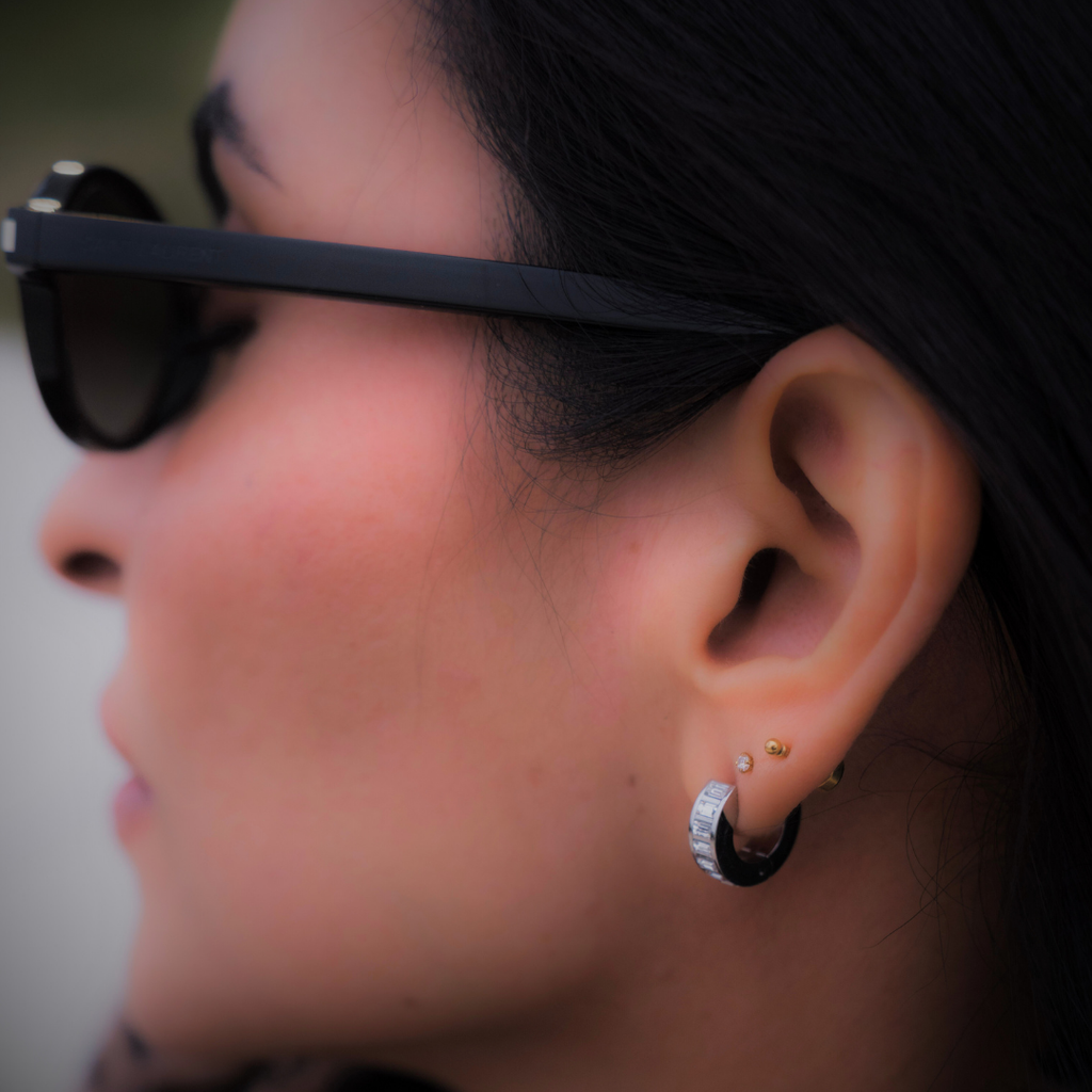 The Baguette Shine Huggies | Silver Hue