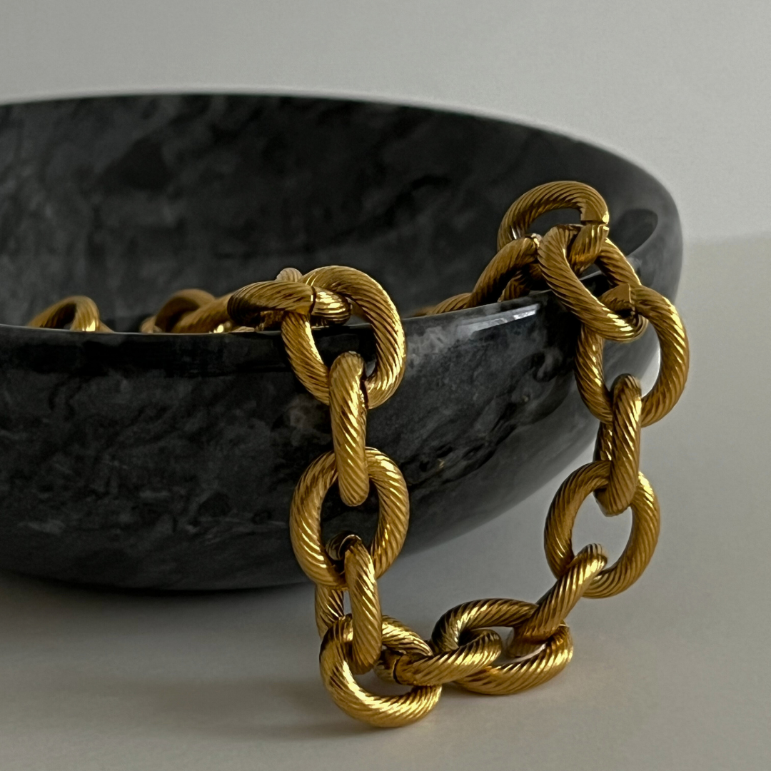 Aura Large Link Chain Necklace | Gold