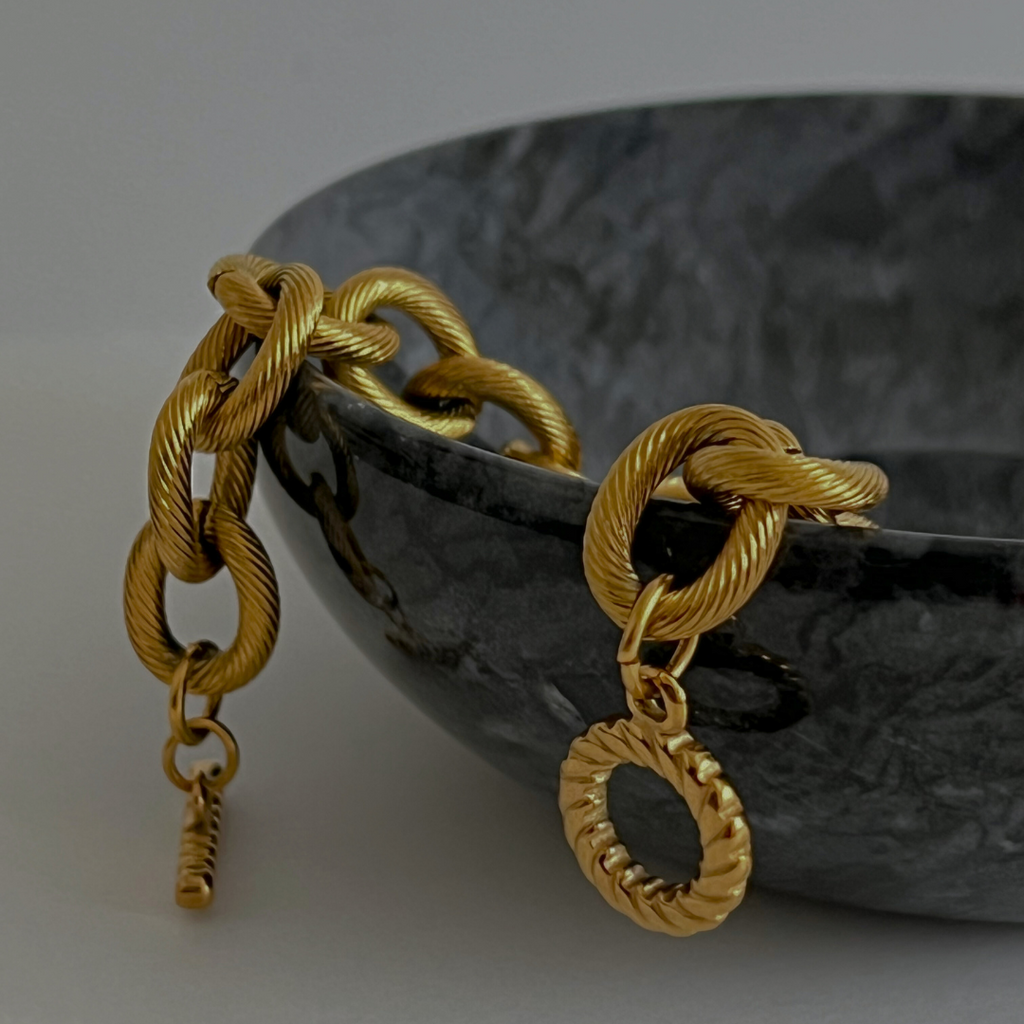 Aura Large Link Chain Necklace | Gold