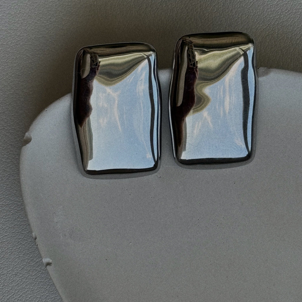 Dorothy Polished Earrings | Silver