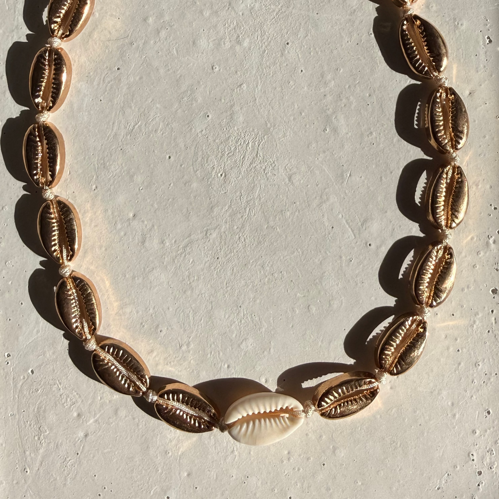 Cowrie Simulated Shell String Necklace