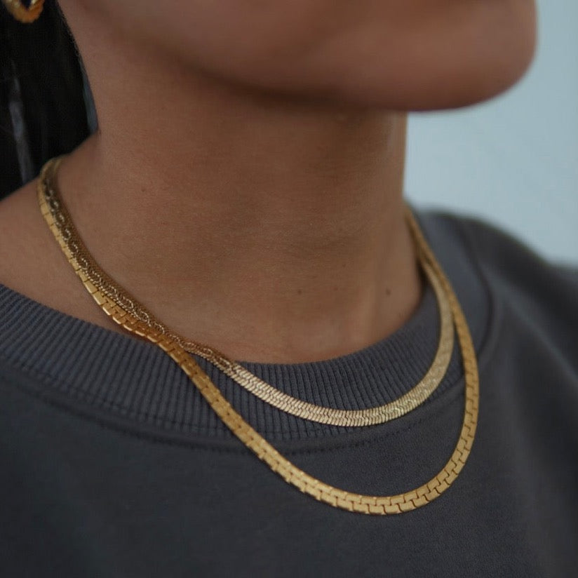 Sphinx Embossed Herringbone Necklace