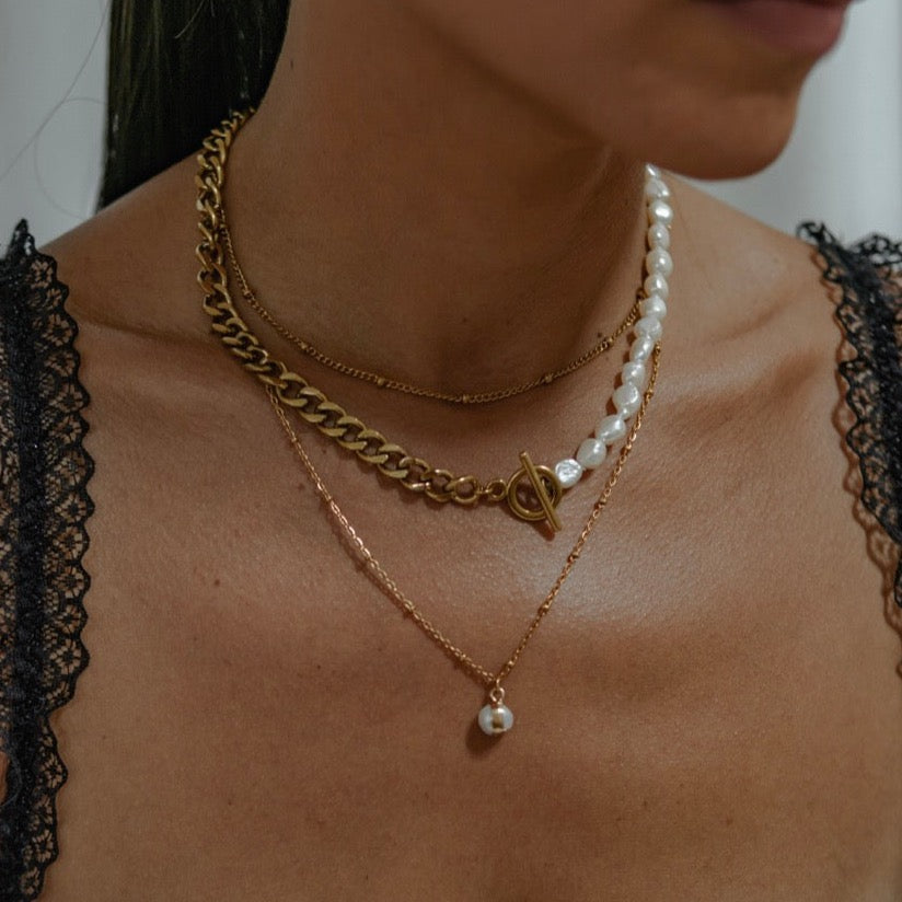 Blanca Pearl Pendant Necklace