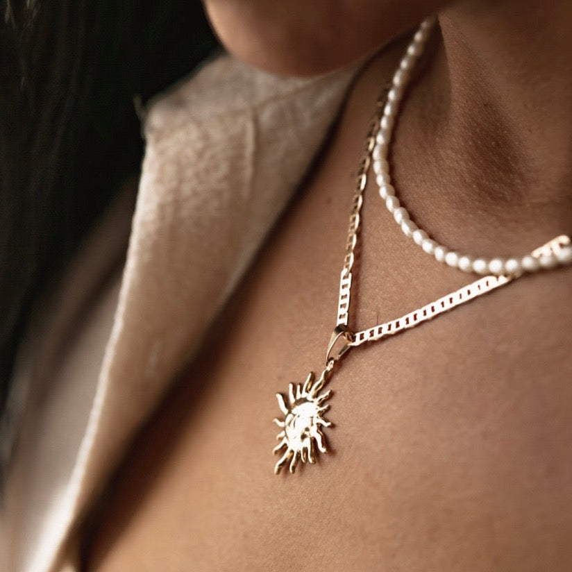 Lā Sun Pendant Necklace