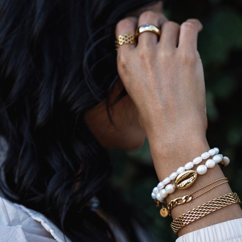 Maura Freshwater Pearl Bracelet