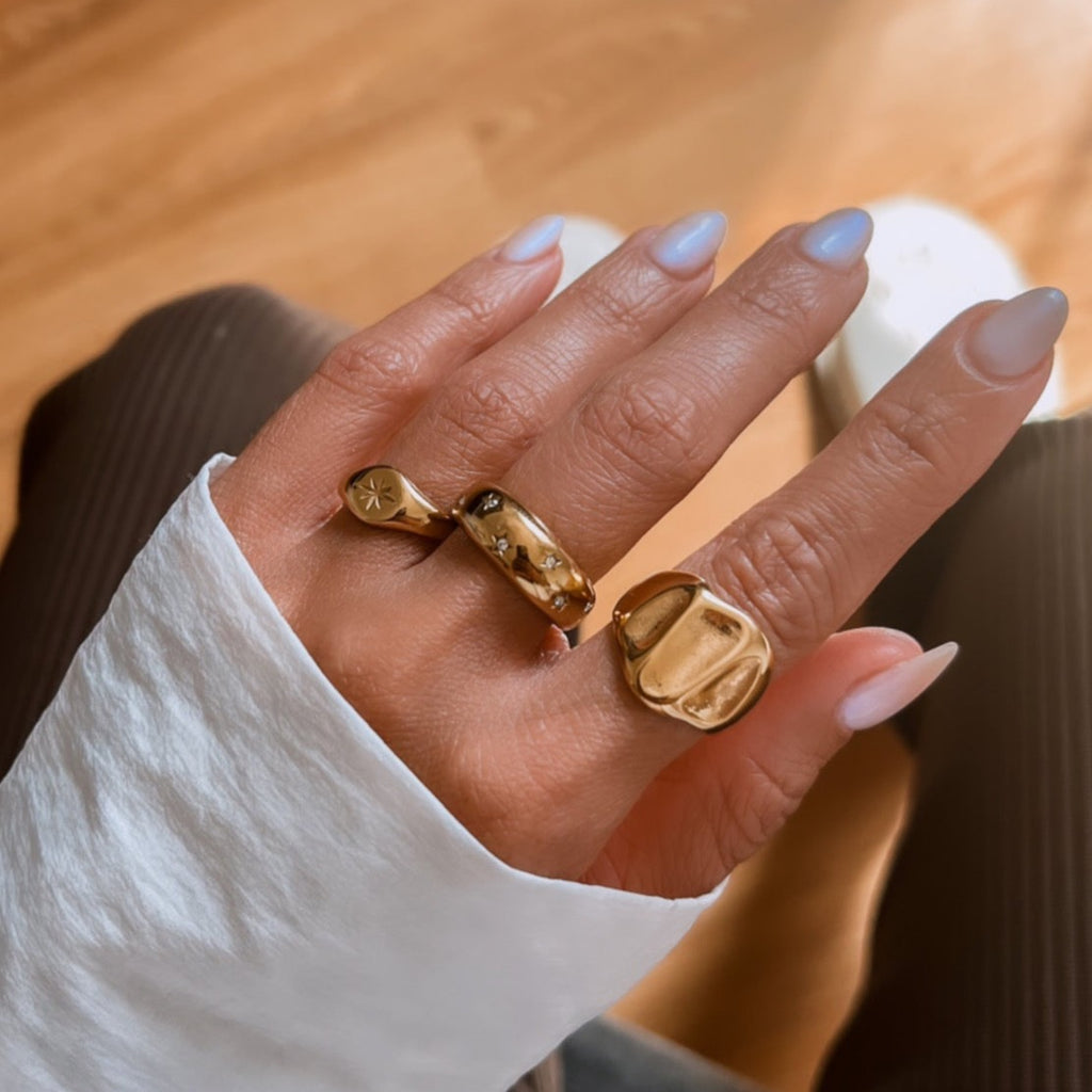 Tiny Dazzling Stars Dome Ring