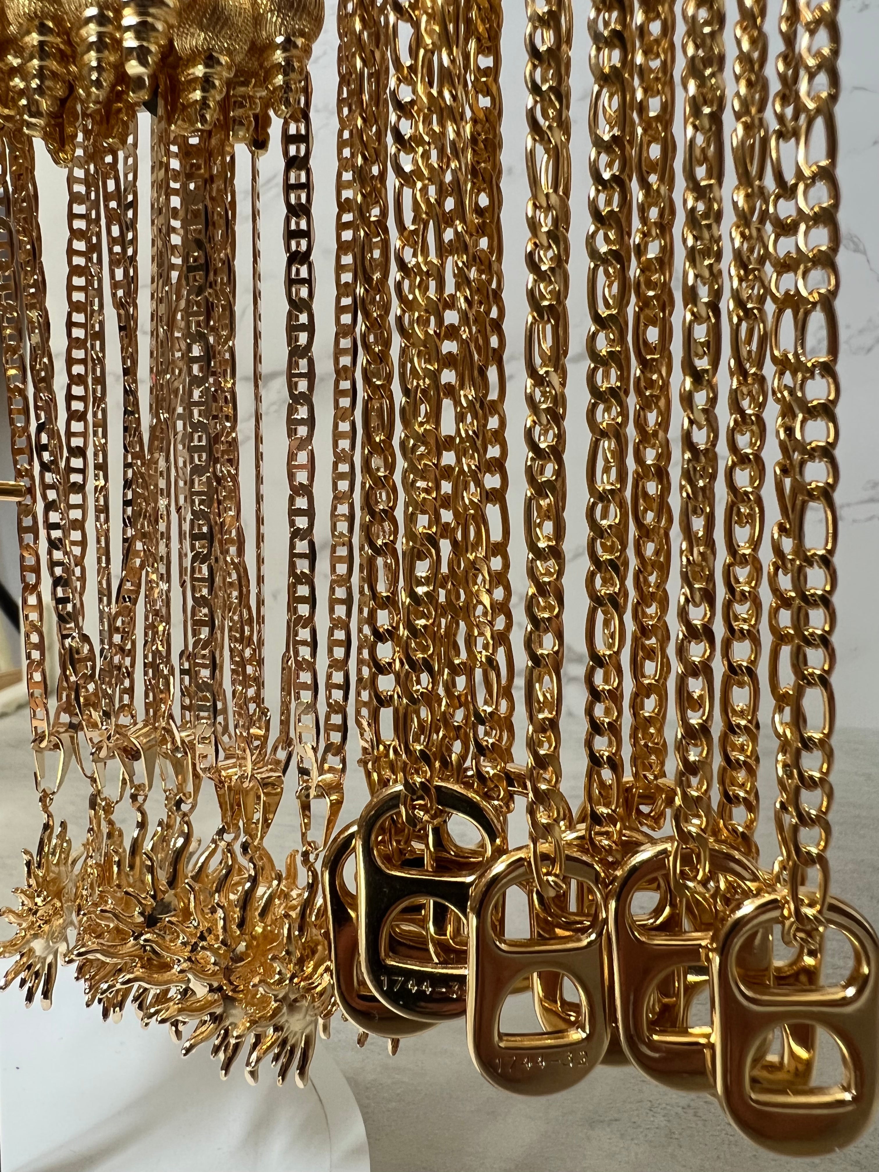 Lā Sun Pendant Necklace