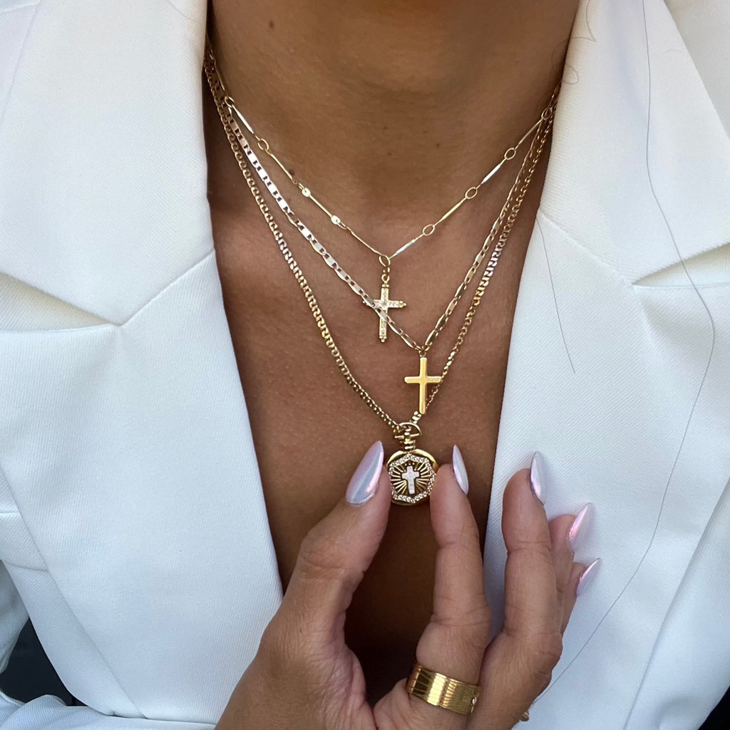 La Cruz Medallion Cuban Chain Necklace