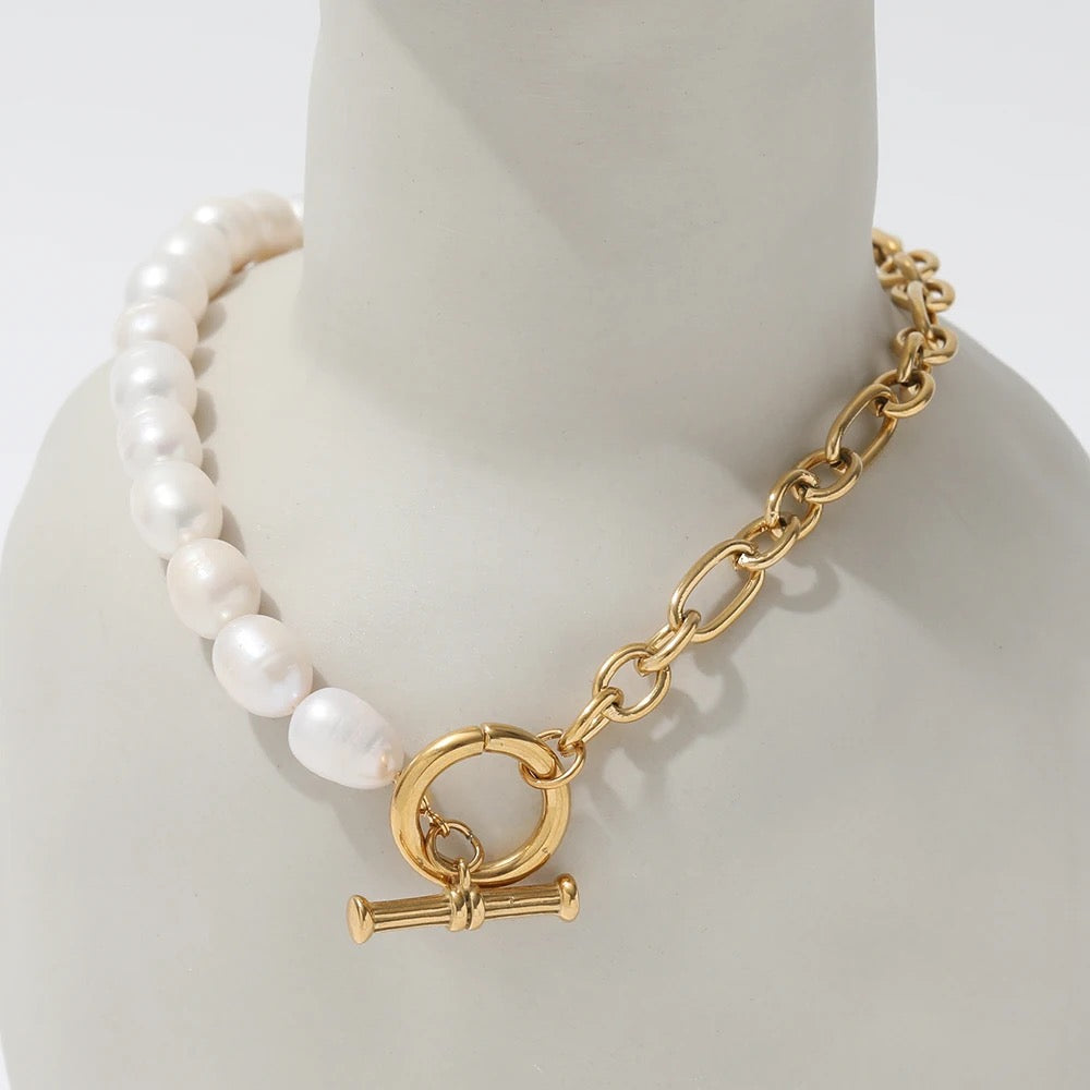 HALF WHITE 8MM WHITE PEARLS AND HALF 10MM CUBAN LINK CHOKER NECKLACE –  SEVEN50
